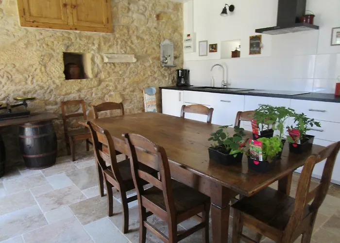 De La Melve بيت ضيافة 3*