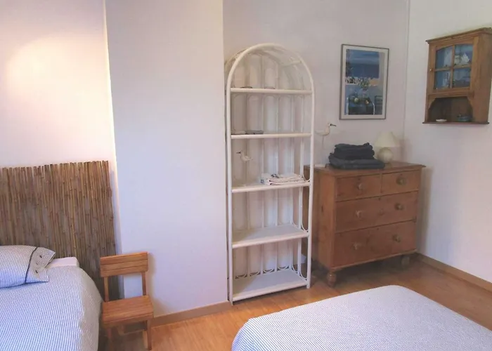 De La Melve בית הארחה